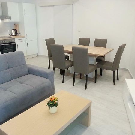Apartment Rika オミシュ エクステリア 写真